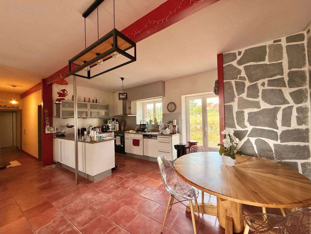 Maison À Vendre Athée 142m² , 3 chambres ,2062m² de terrain - photo 9