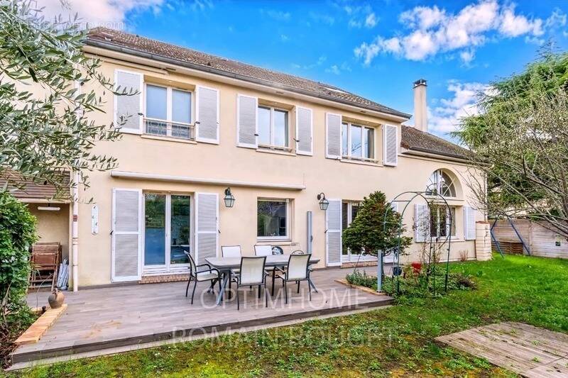 Maison à CROISSY-SUR-SEINE