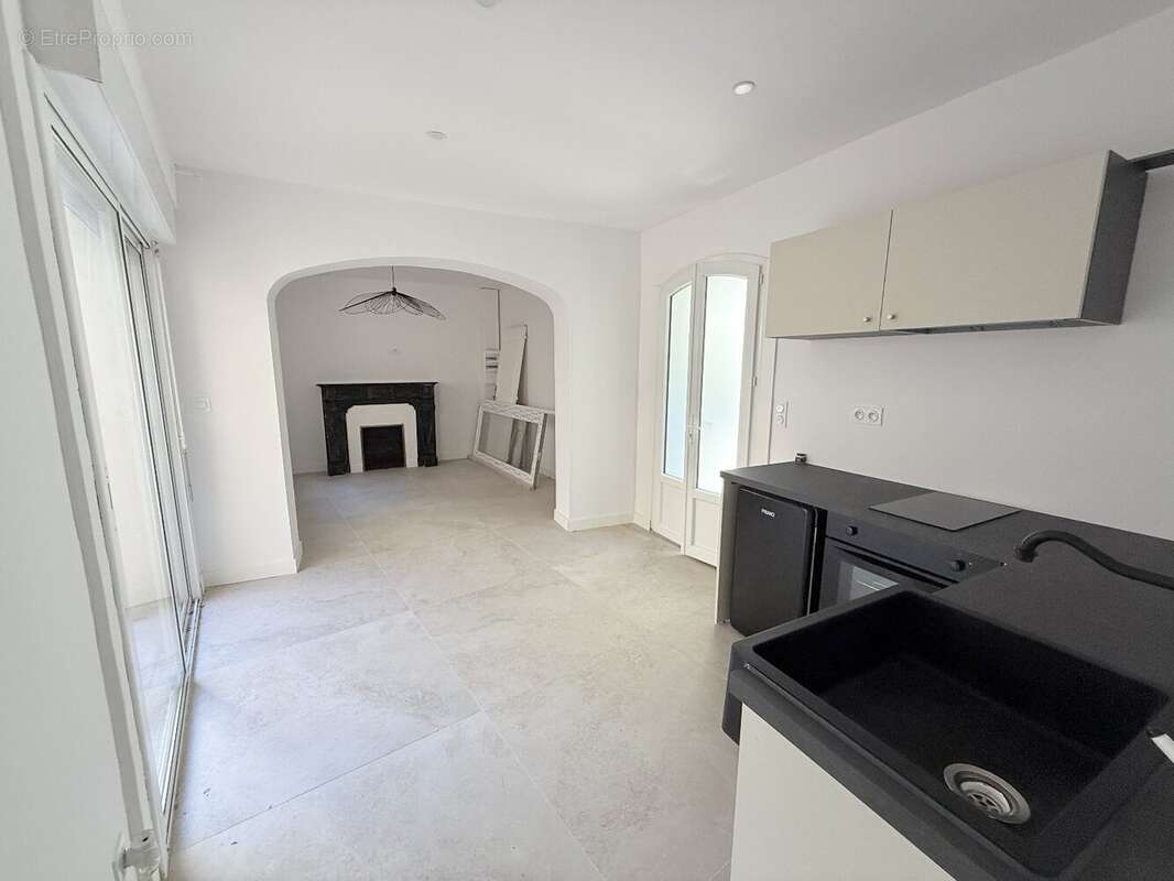 Maison à VILLENEUVE-LES-BEZIERS