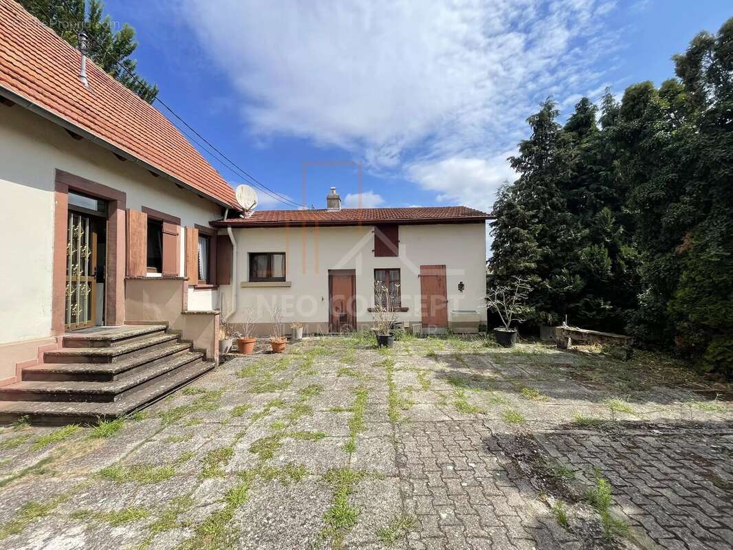 Maison de type 4 pièces d’environ 80 m² sur 9 ares et 12 centiares à HAGUENAU. - photo 11