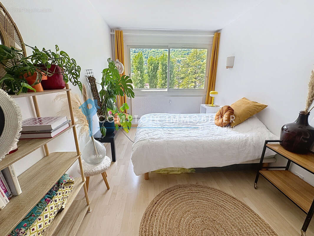Appartement à SEYSSINET-PARISET