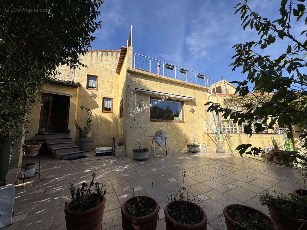 Maison avec jardin et terrasses - photo 5