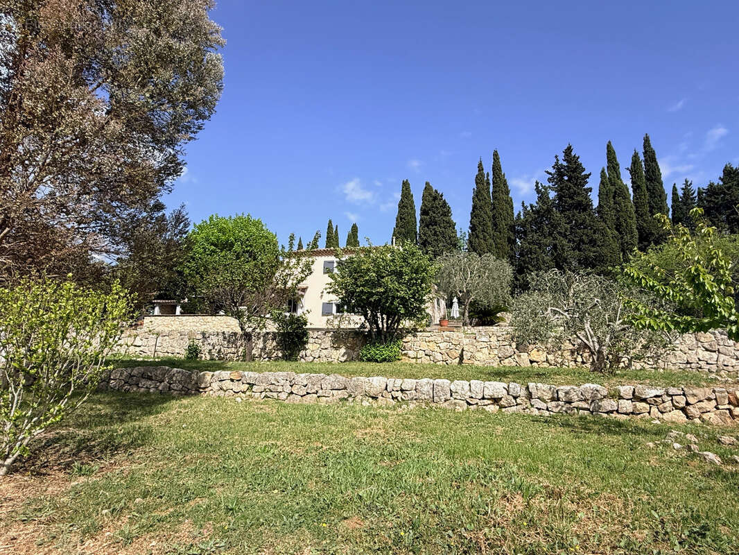 Maison à PEYMEINADE