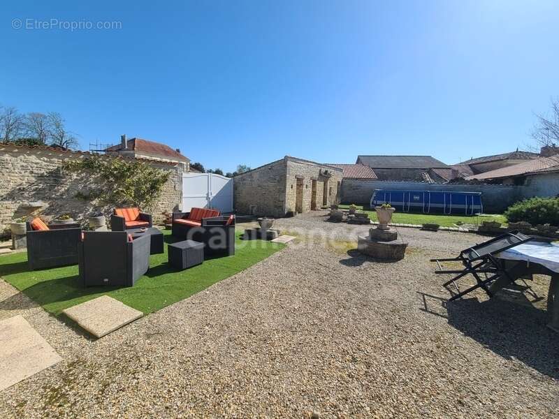 Maison à MATHA