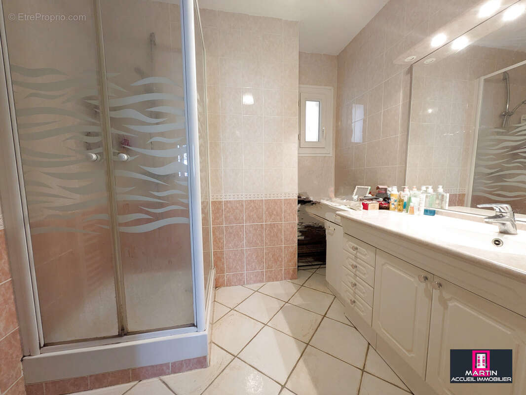 Maison à LA SALVETAT-SAINT-GILLES