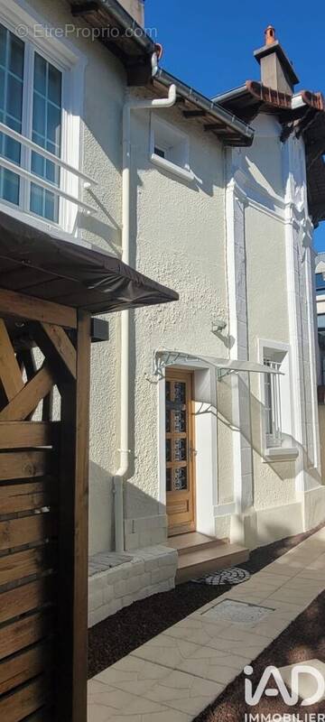 Photo 1 - Maison à VILLIERS-LE-BEL