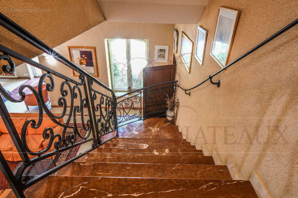 Maison à SAINTE-CECILE-LES-VIGNES