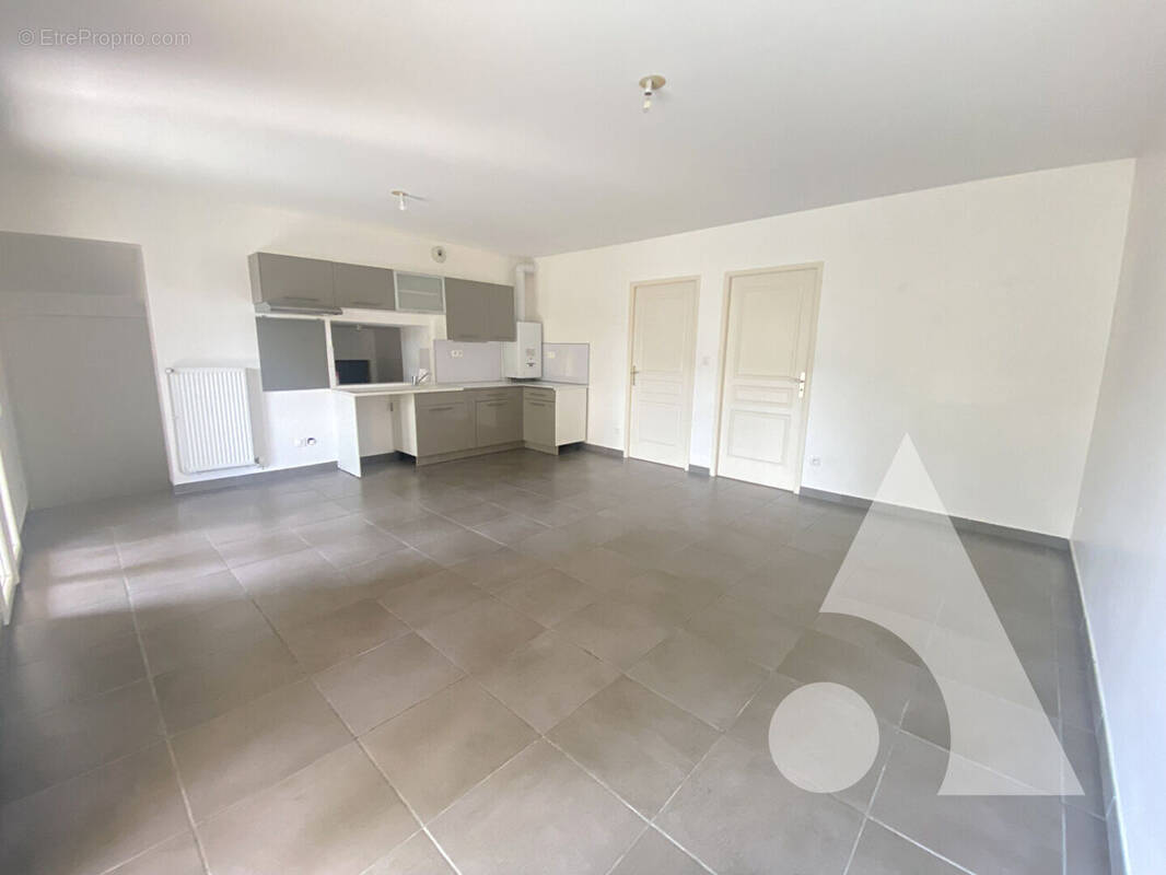 Appartement à CREPY-EN-VALOIS