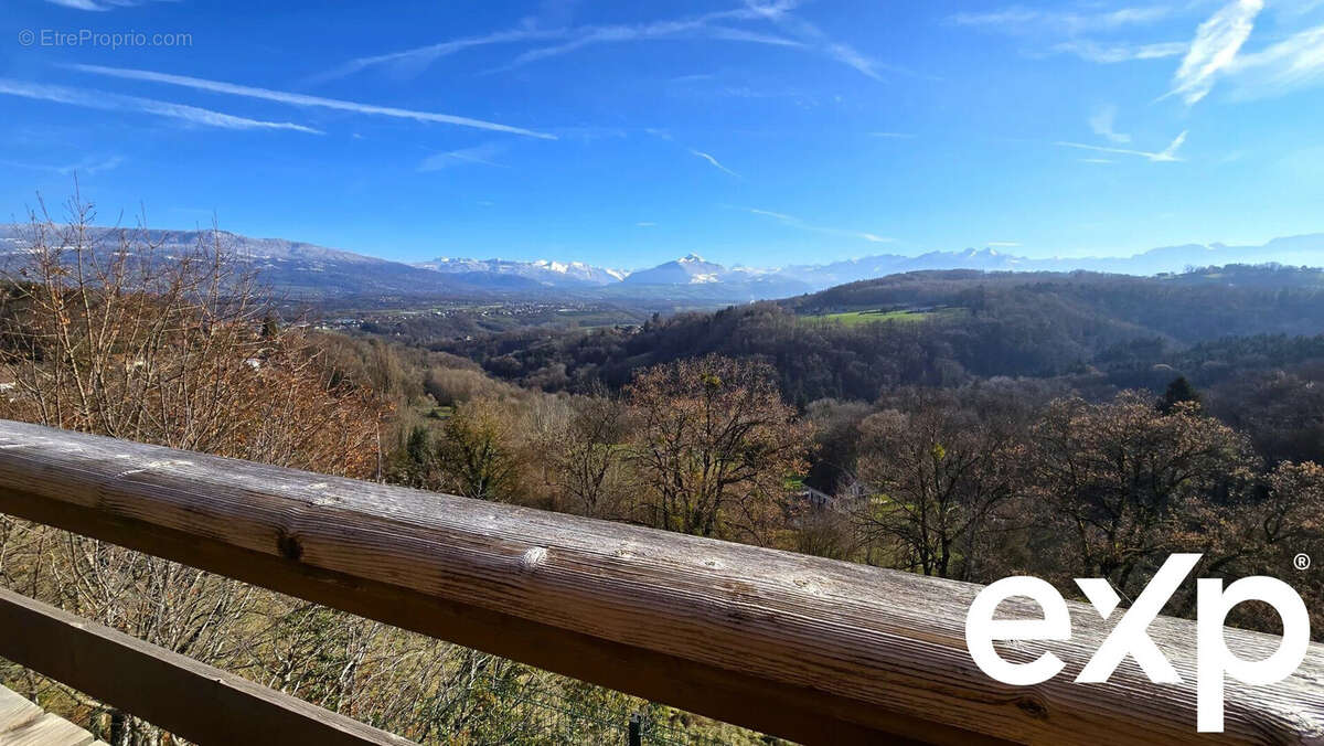 Maison à MONNETIER-MORNEX