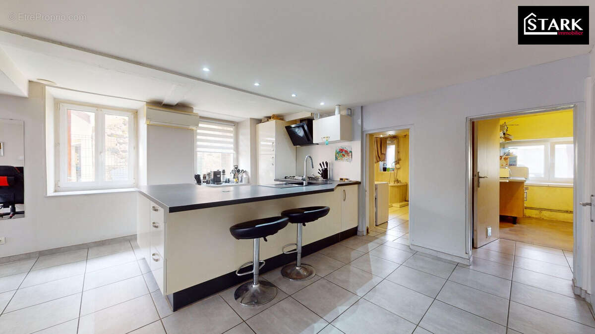 Maison à PLANCHER-BAS