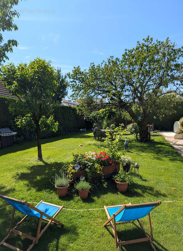 La verpilliere,  villa familiale avec piscine - photo 4