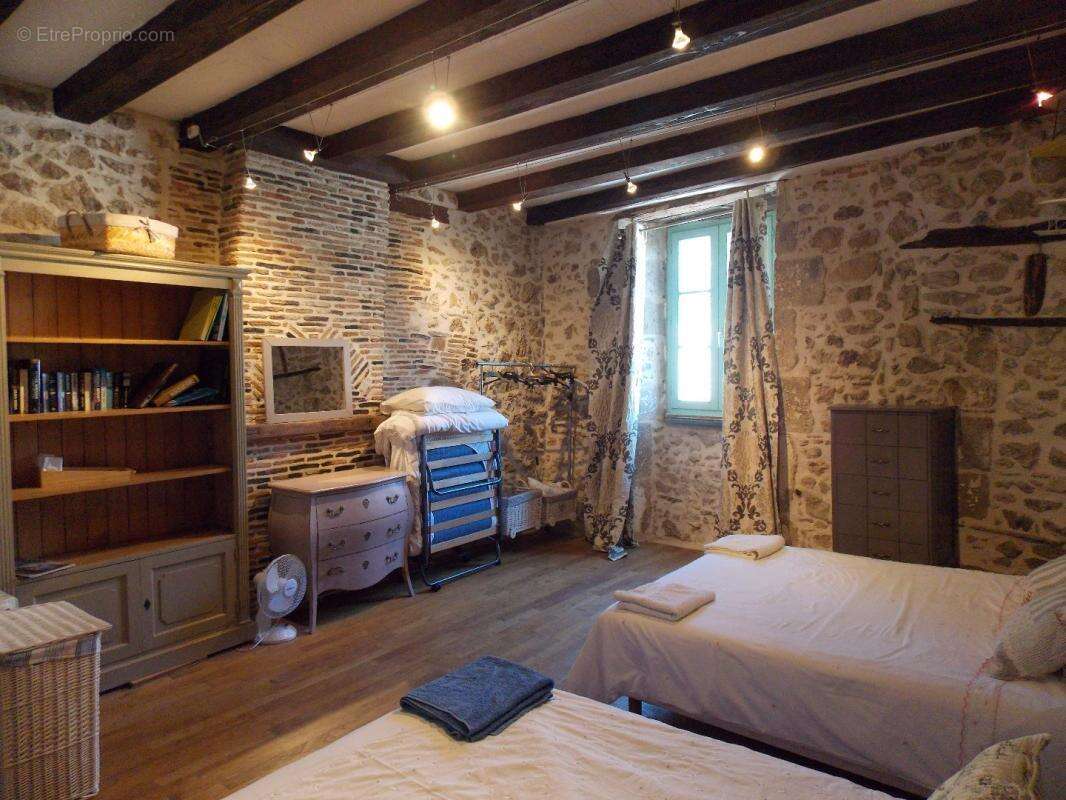 Maison à ROCHECHOUART