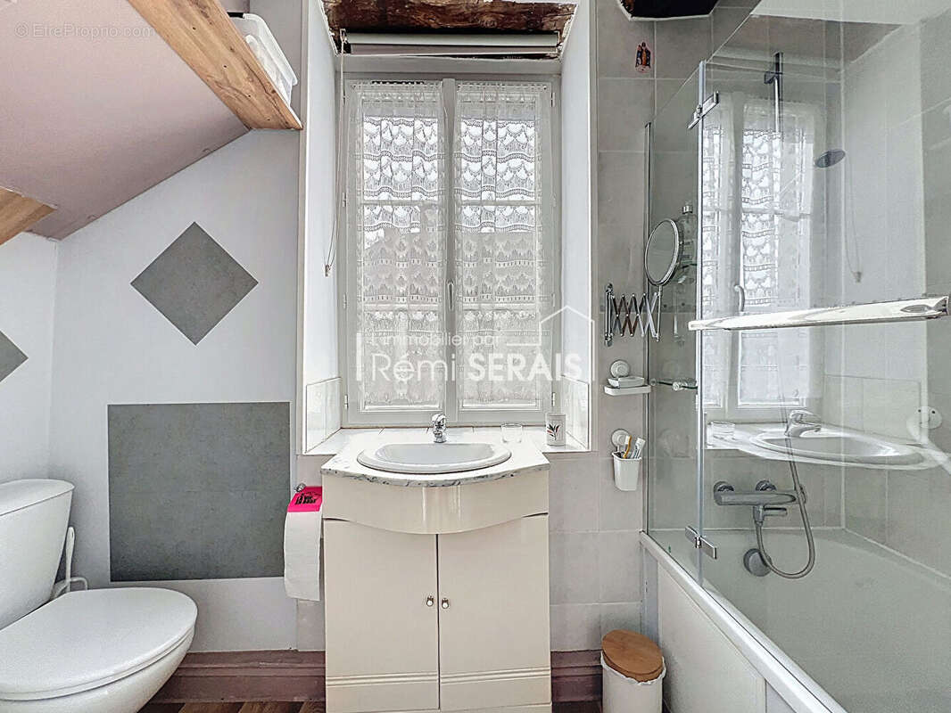 Maison à LANDISACQ