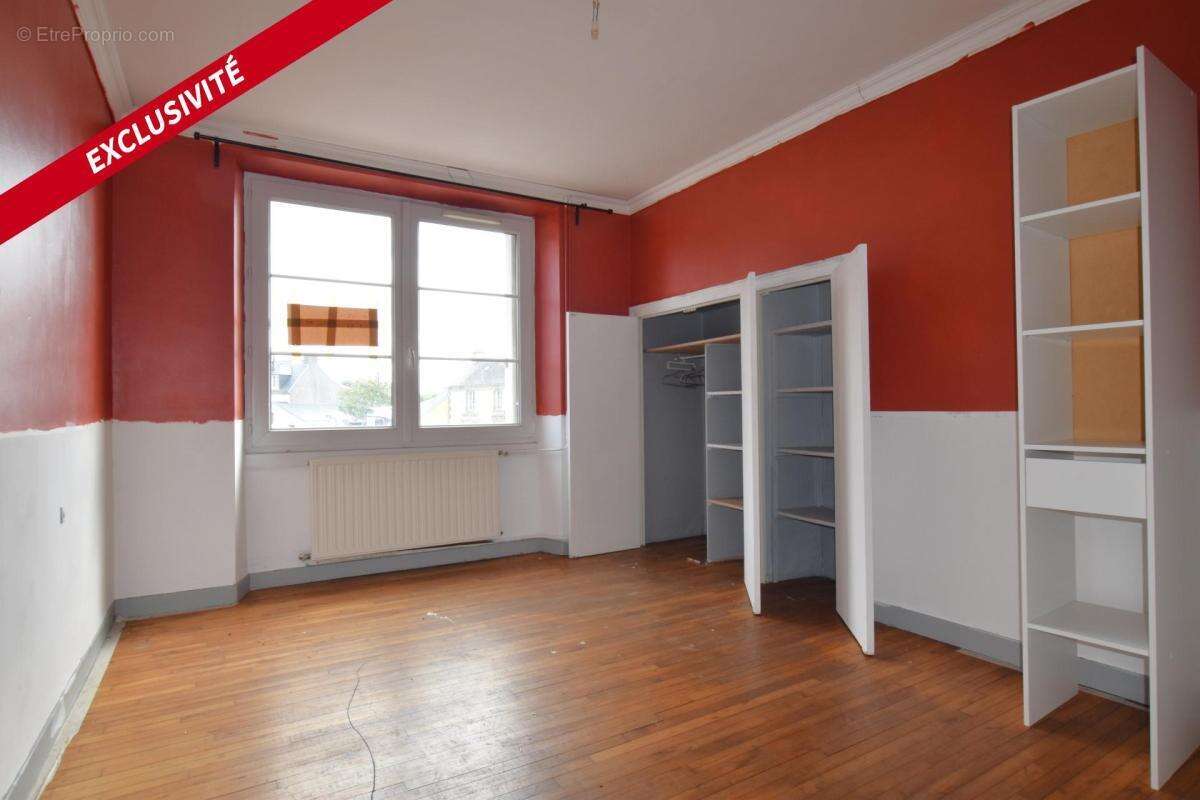 Appartement 213 m² à Plonevez-Porzay  - photo 12