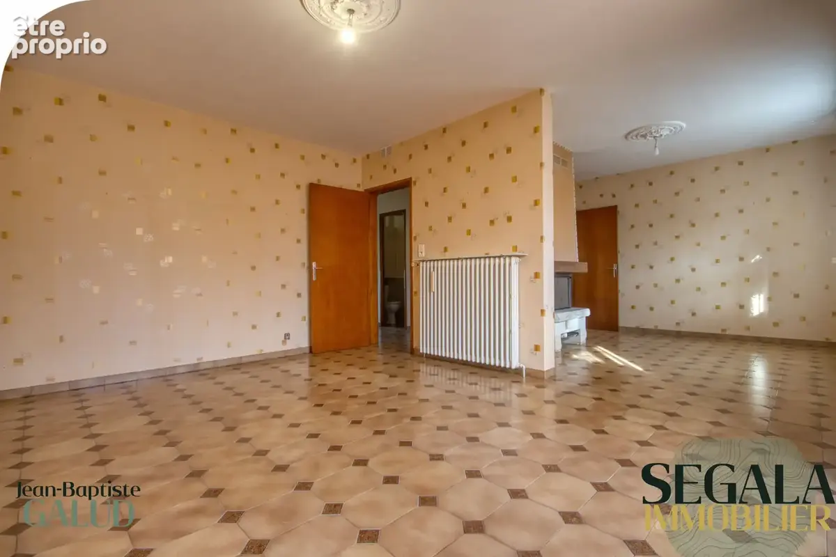 Carmaux — Maison de 117 m2 avec grand jardin, trois chambres et deux garages - photo 7