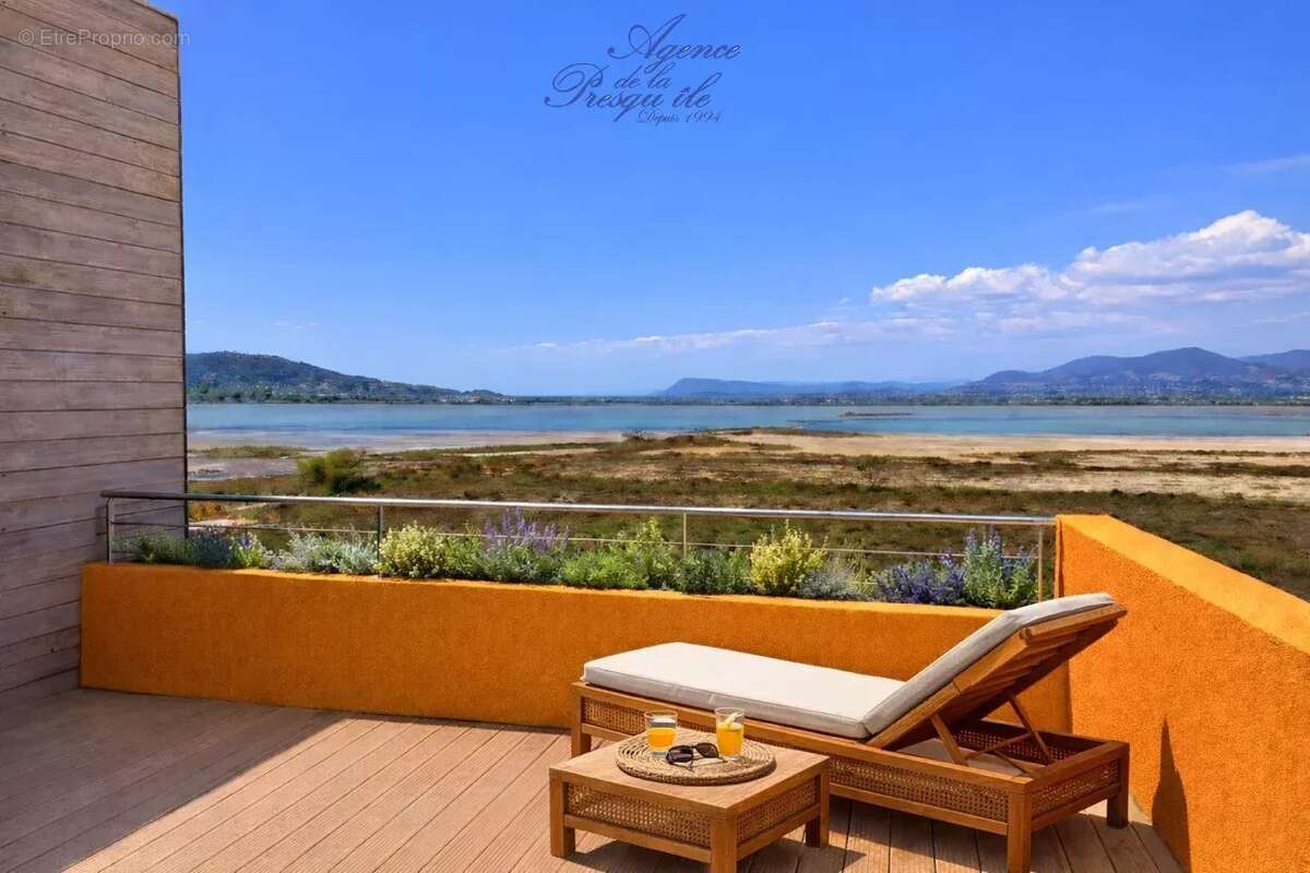 Appartement à HYERES