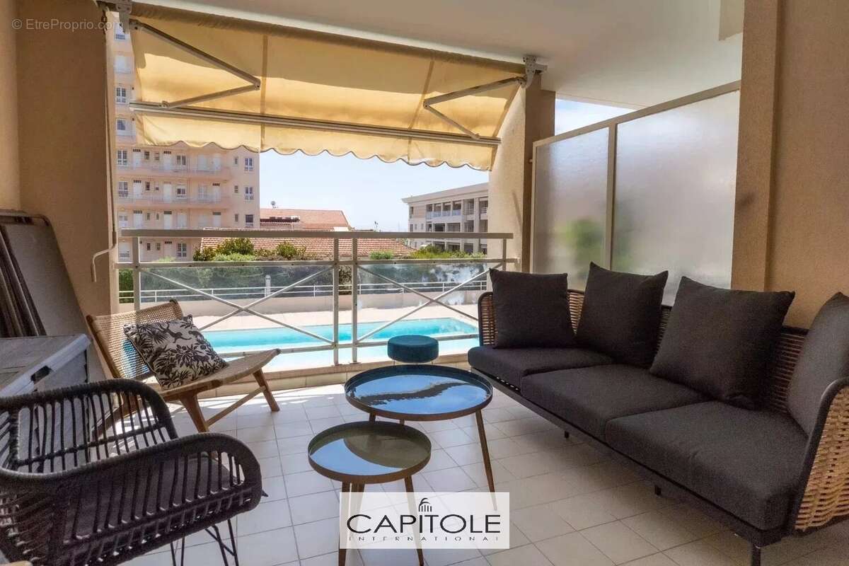 Appartement à VALLAURIS