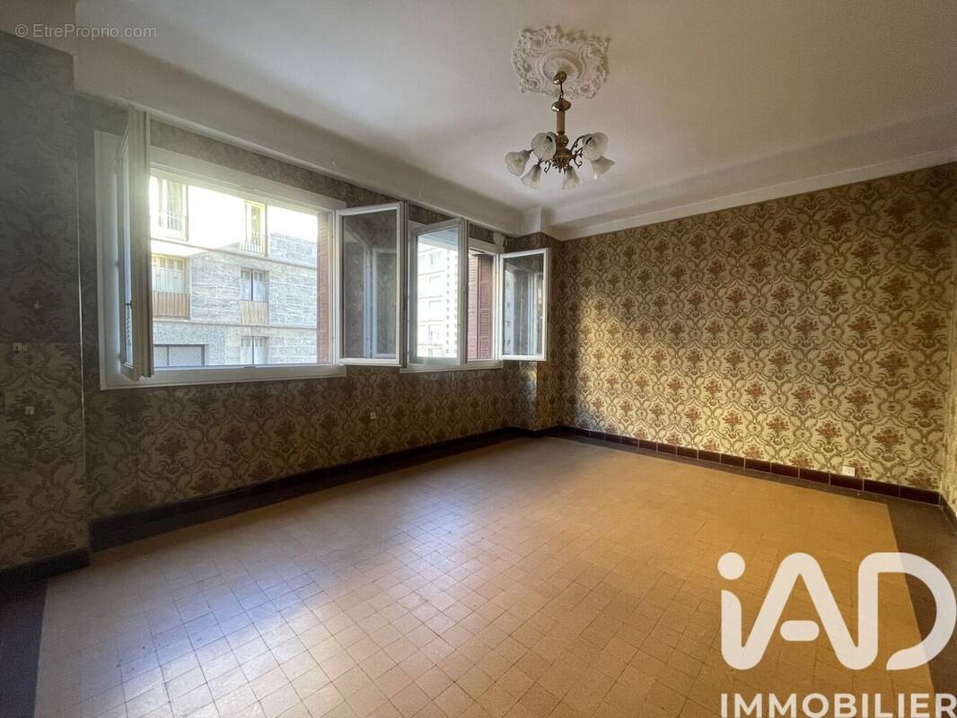 Photo 1 - Appartement à MARSEILLE-2E