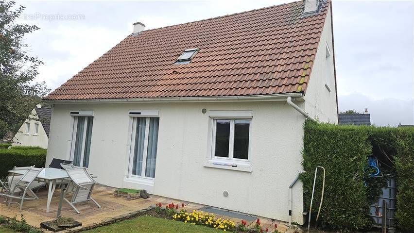 Maison à ISNEAUVILLE