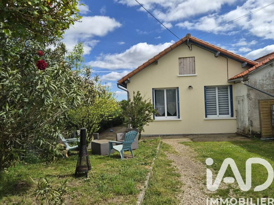 Photo 1 - Maison à MELLE