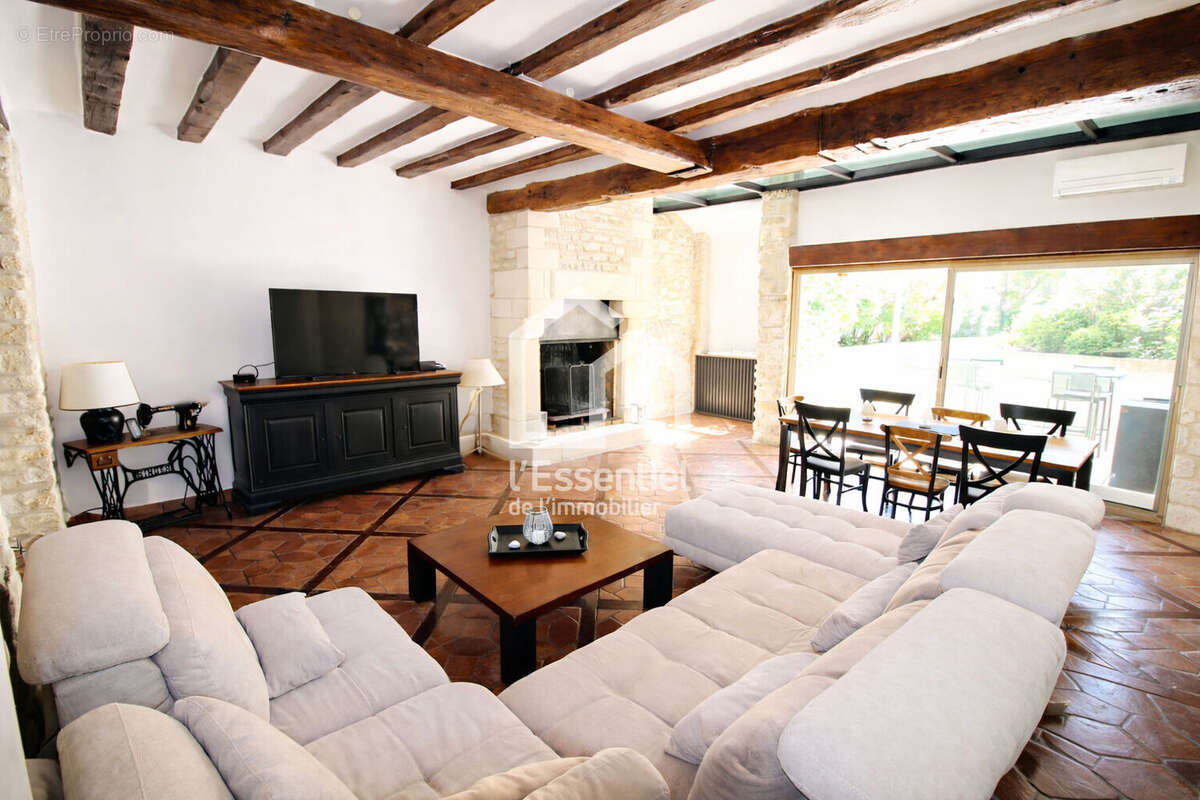 Maison à VERNEUIL-SUR-SEINE