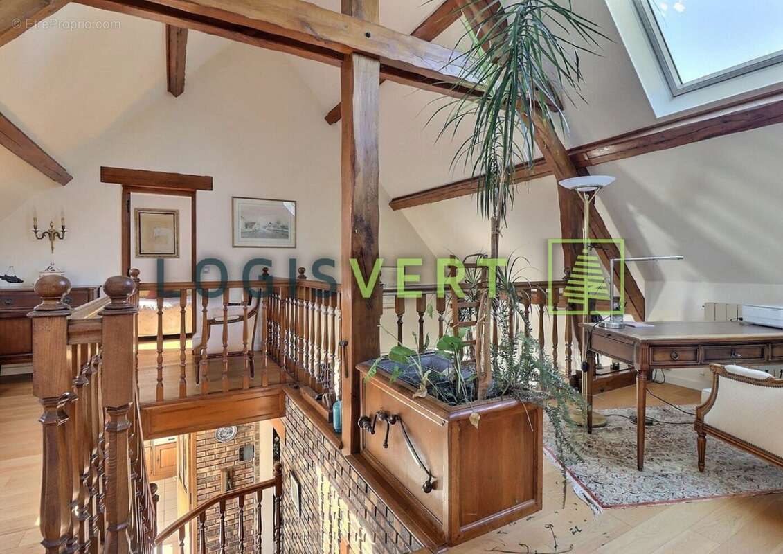 Maison 167 m² à Pecqueuse  - photo 4