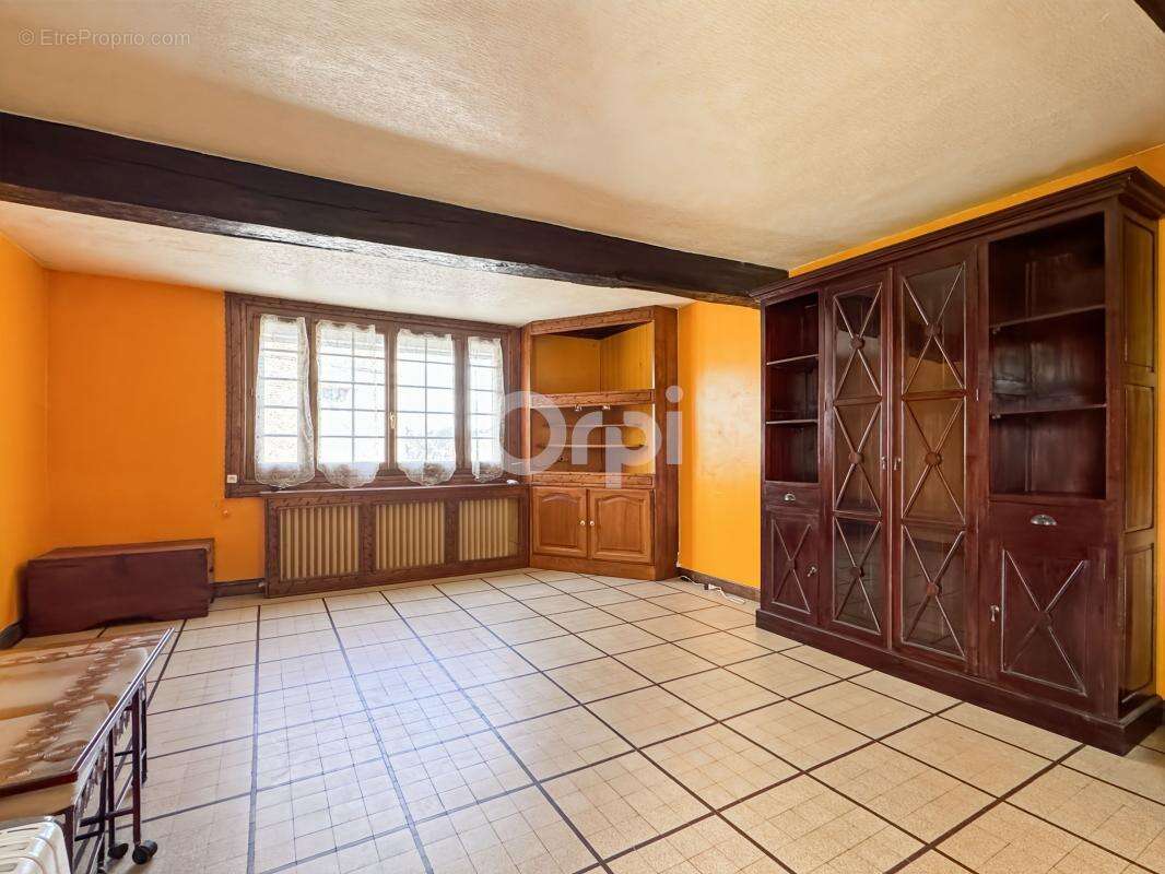 Maison à LE TILLEUL-OTHON
