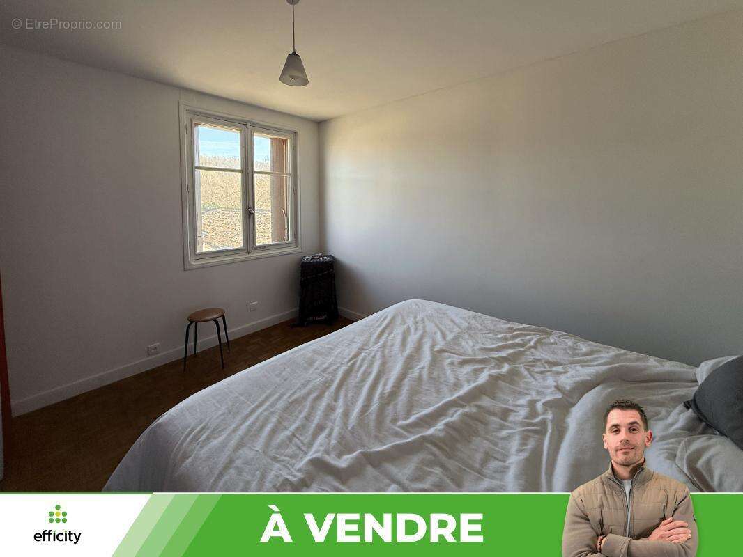 Maison à MOUSSAC