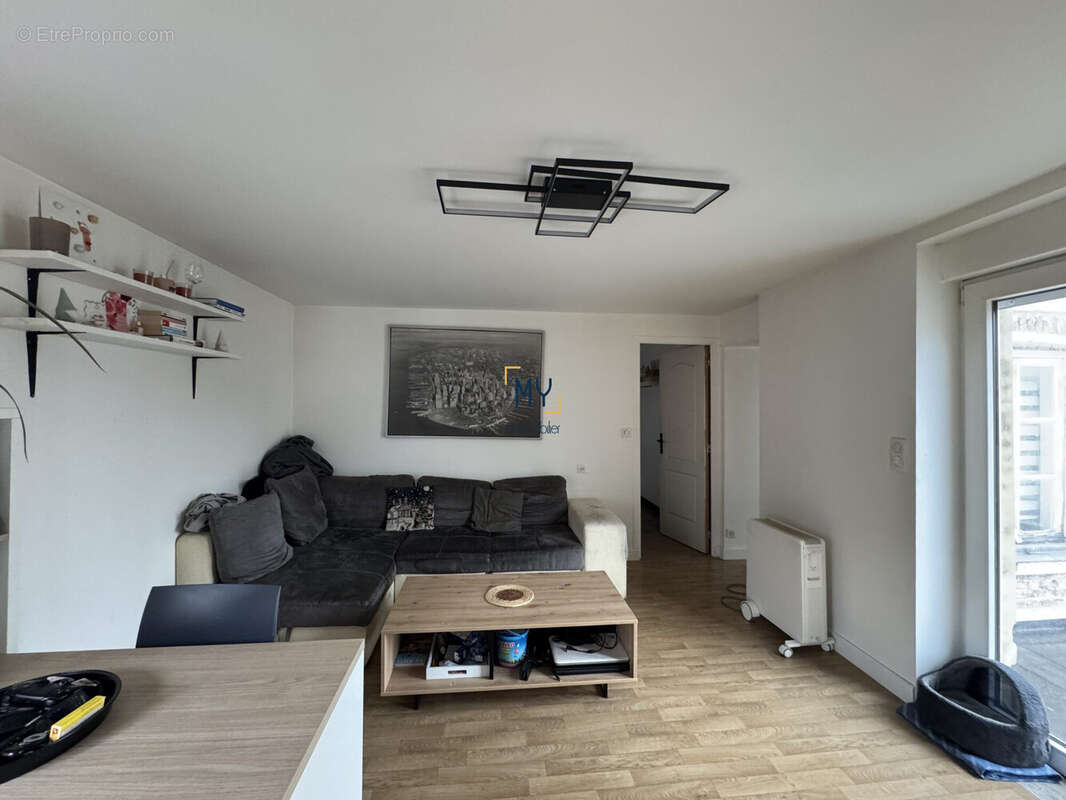 T2 - PIECE DE VIE - Appartement à SAINT-ANDRE-LEZ-LILLE