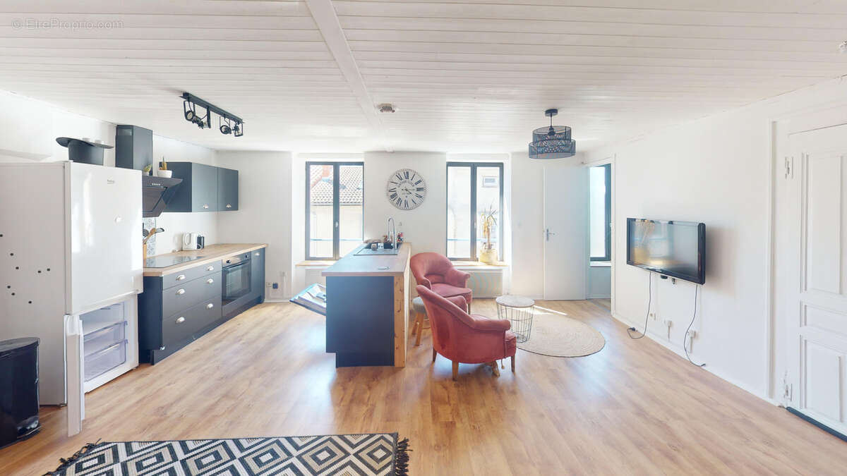 Appartement à LE MONASTIER-SUR-GAZEILLE