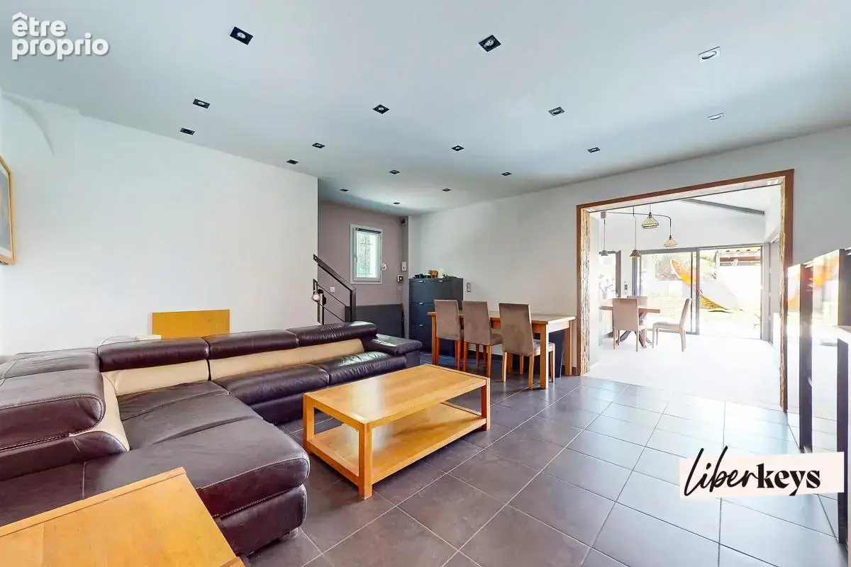 La Ciotat Maison d’exception 110 m² • Piscine • Terrasse plein soleil • 2 parkings + garage - photo 3