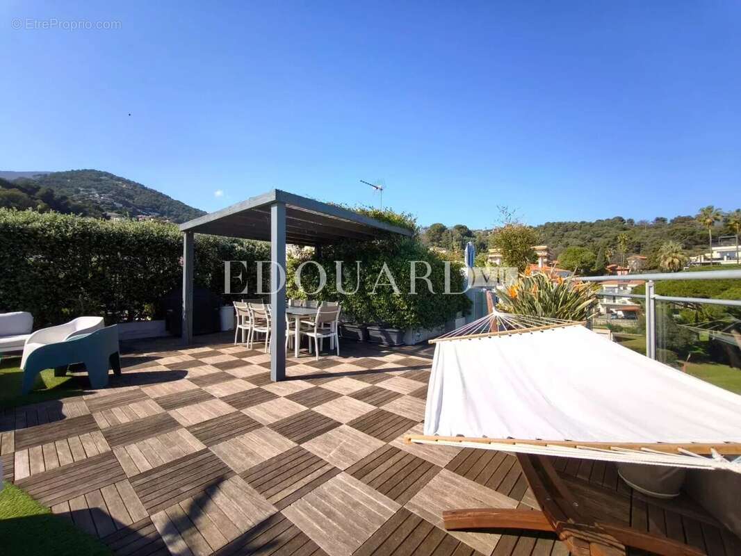Appartement à ROQUEBRUNE-CAP-MARTIN