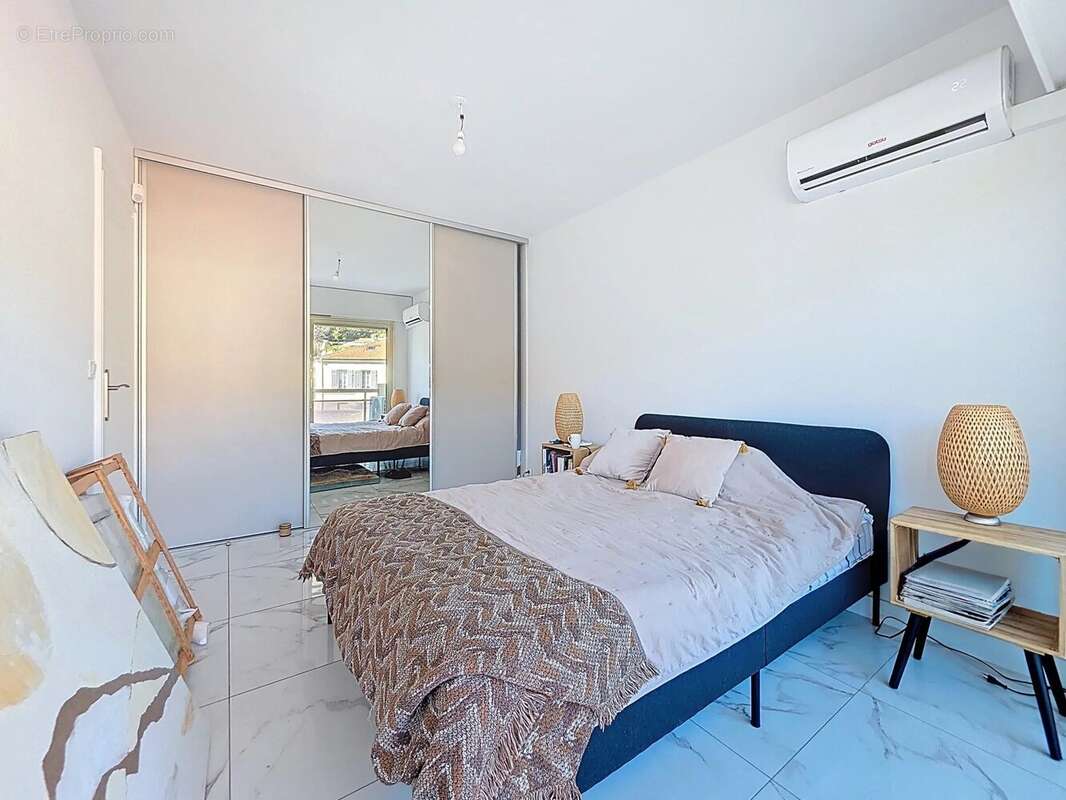 Appartement à LE CANNET