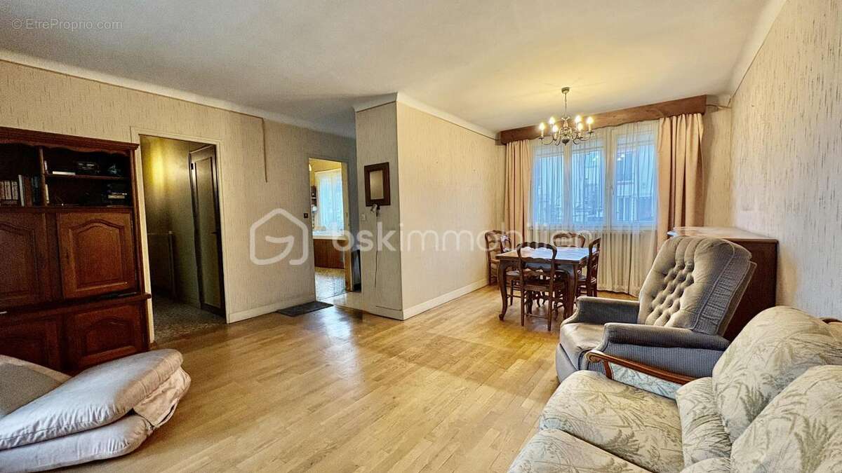 Maison à VILLENEUVE-LE-ROI