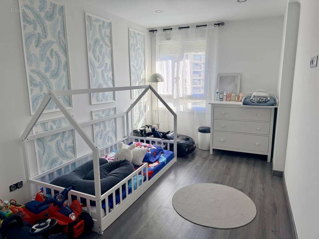 Appartement à MARSEILLE-11E