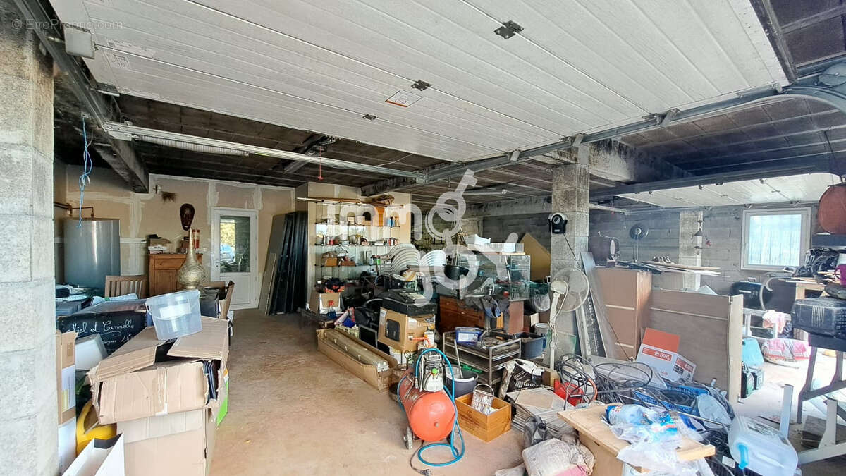 A Remarkable Home of Charm and Noble Materials in a Serene Pine Forest Environment - photo 32