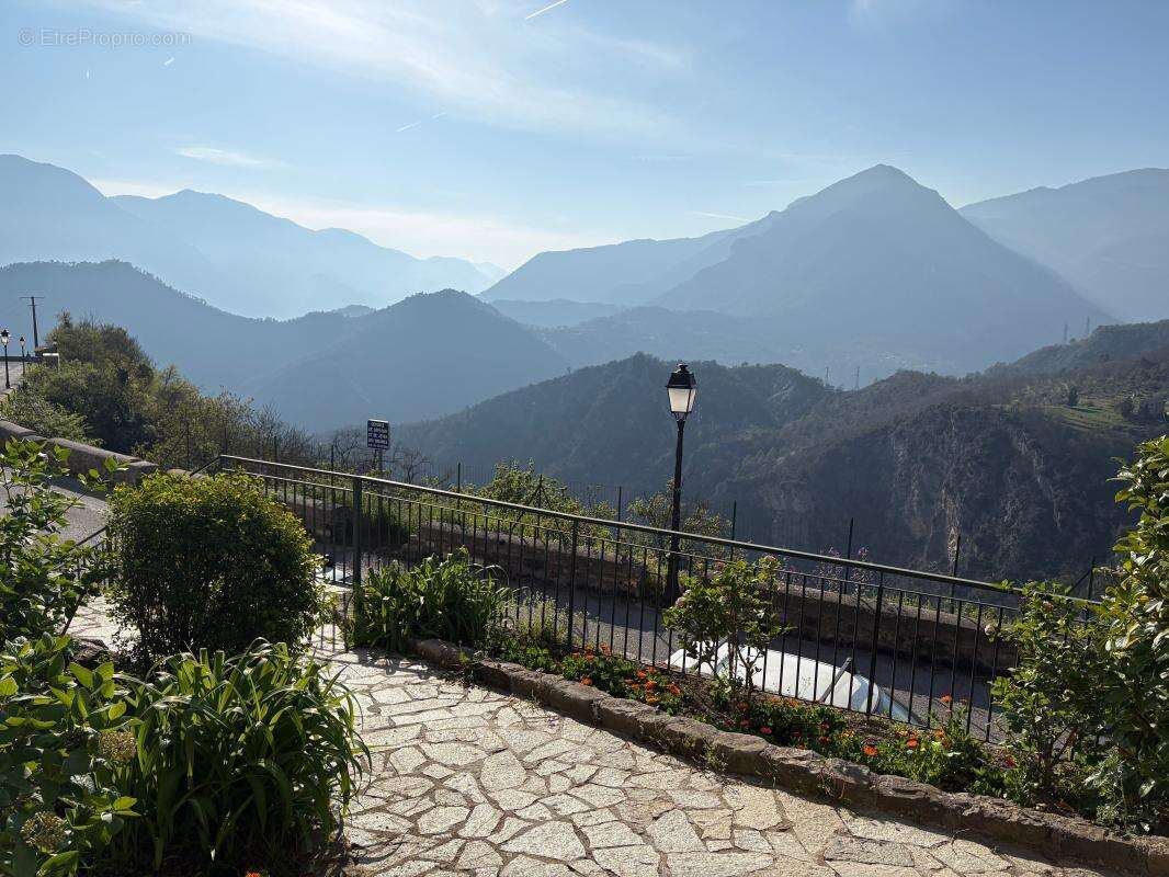 Maison à SAINT-SAUVEUR-SUR-TINEE