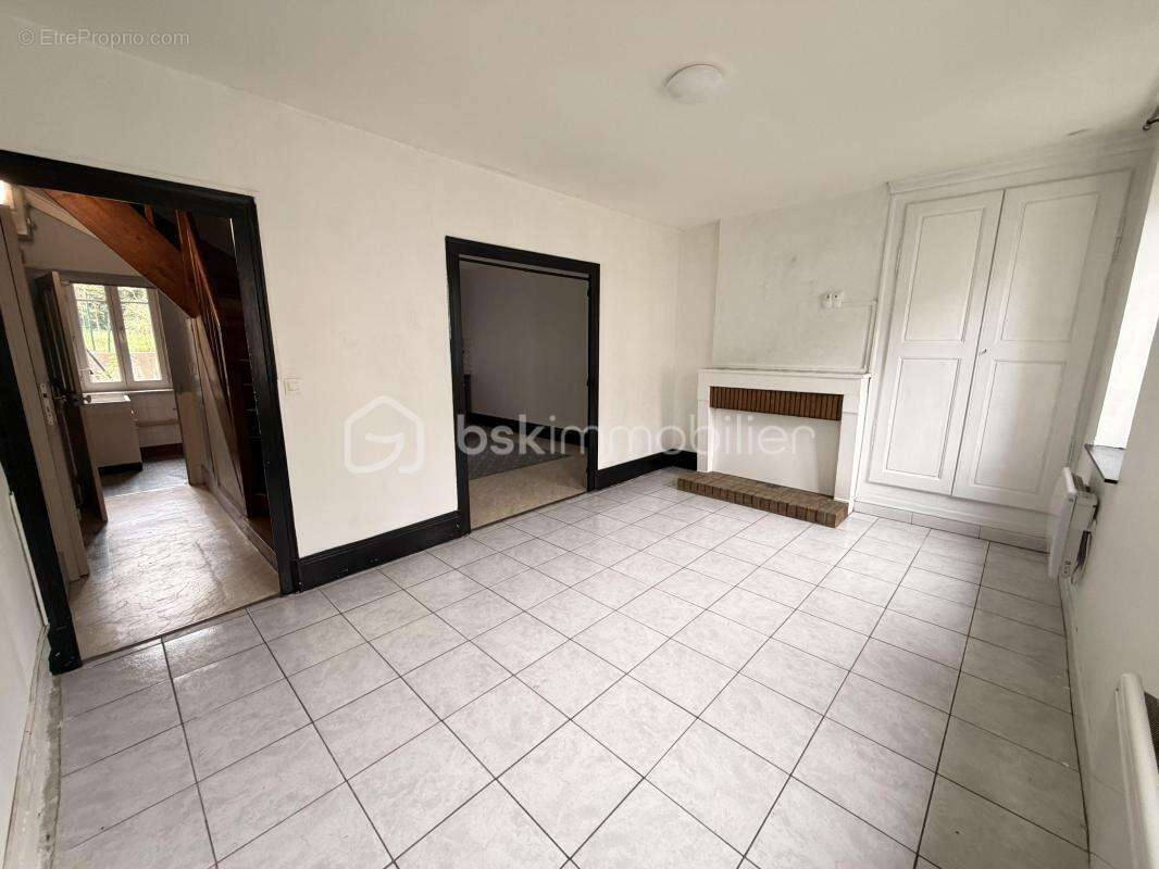 Appartement à LA GUERCHE-SUR-L'AUBOIS