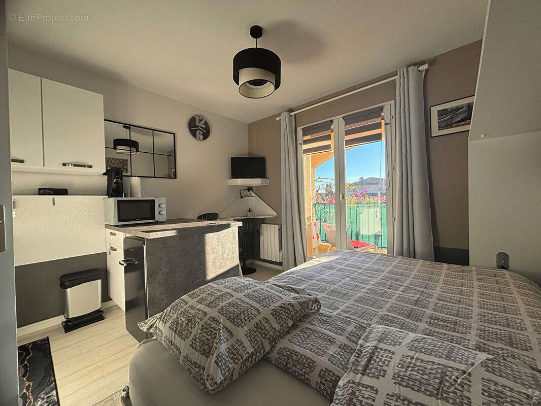 Appartement à LA LONDE-LES-MAURES