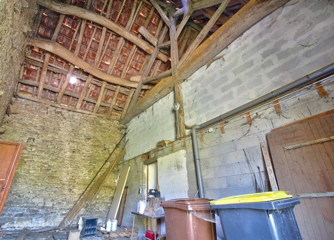 Maison de 90 m² à rénover, 1 chambre - photo 9