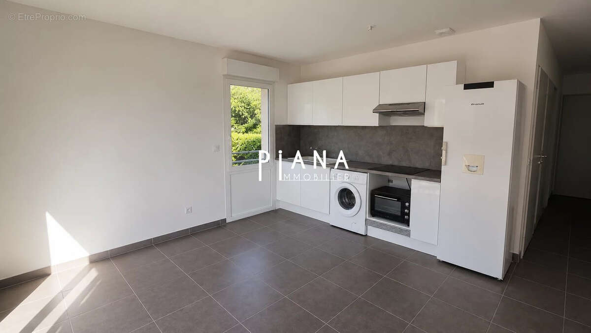Appartement à GREASQUE