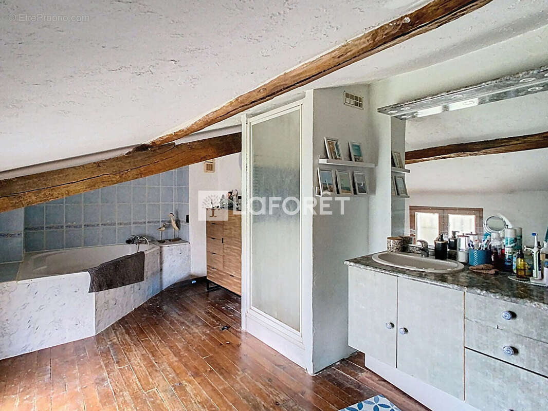 Maison à SAINT-PORQUIER