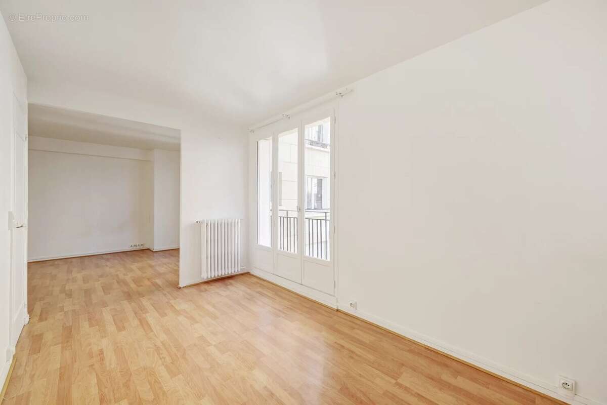 Appartement à PARIS-15E