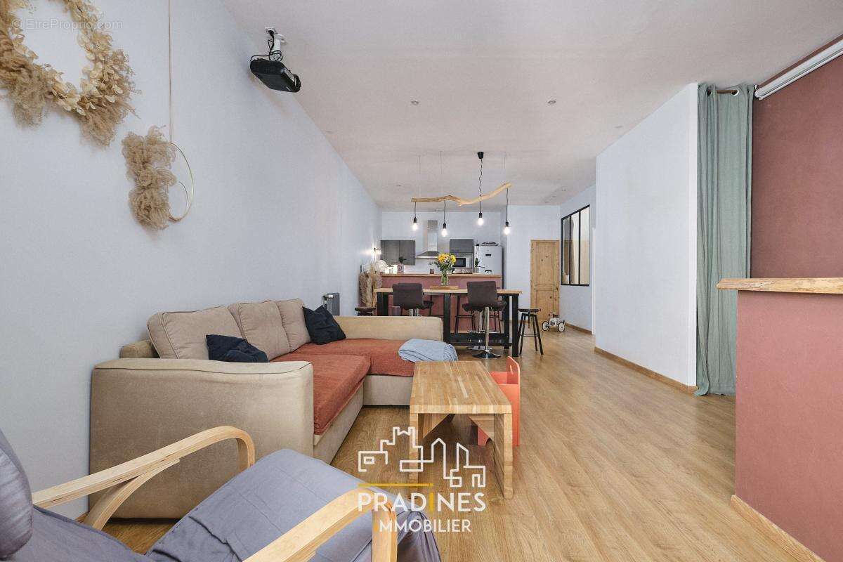 Appartement à MORNANT