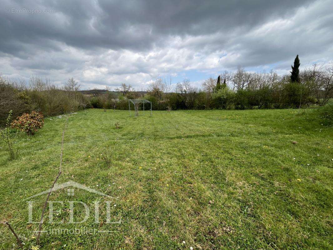 Maison à CASTERA-VERDUZAN