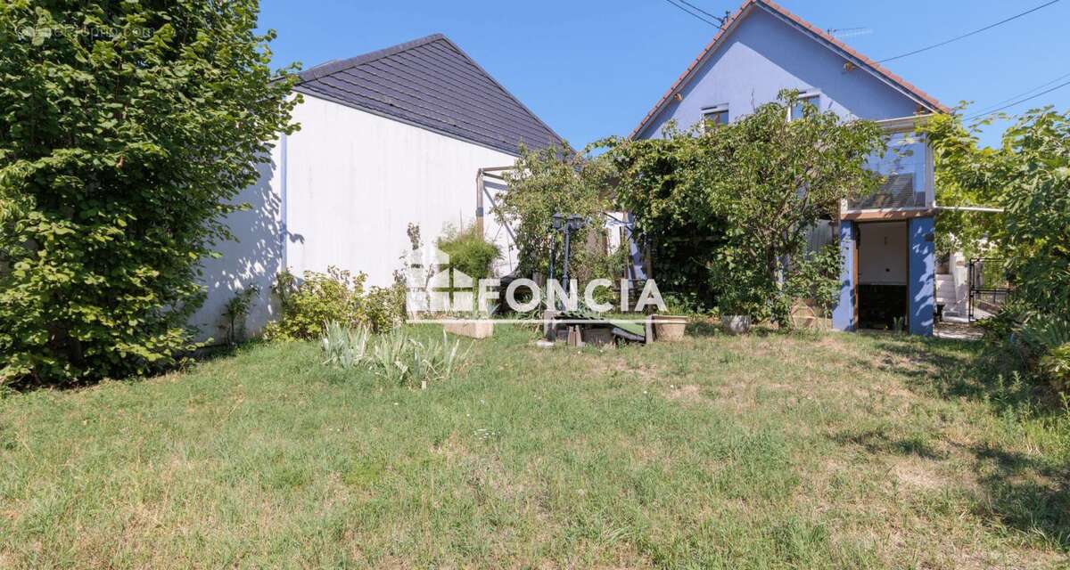Maison de 139,34 m² et dépendance studio duplex de 24,35 m² sur 4 ares de terrain - LINGOLSHEIM - photo 15