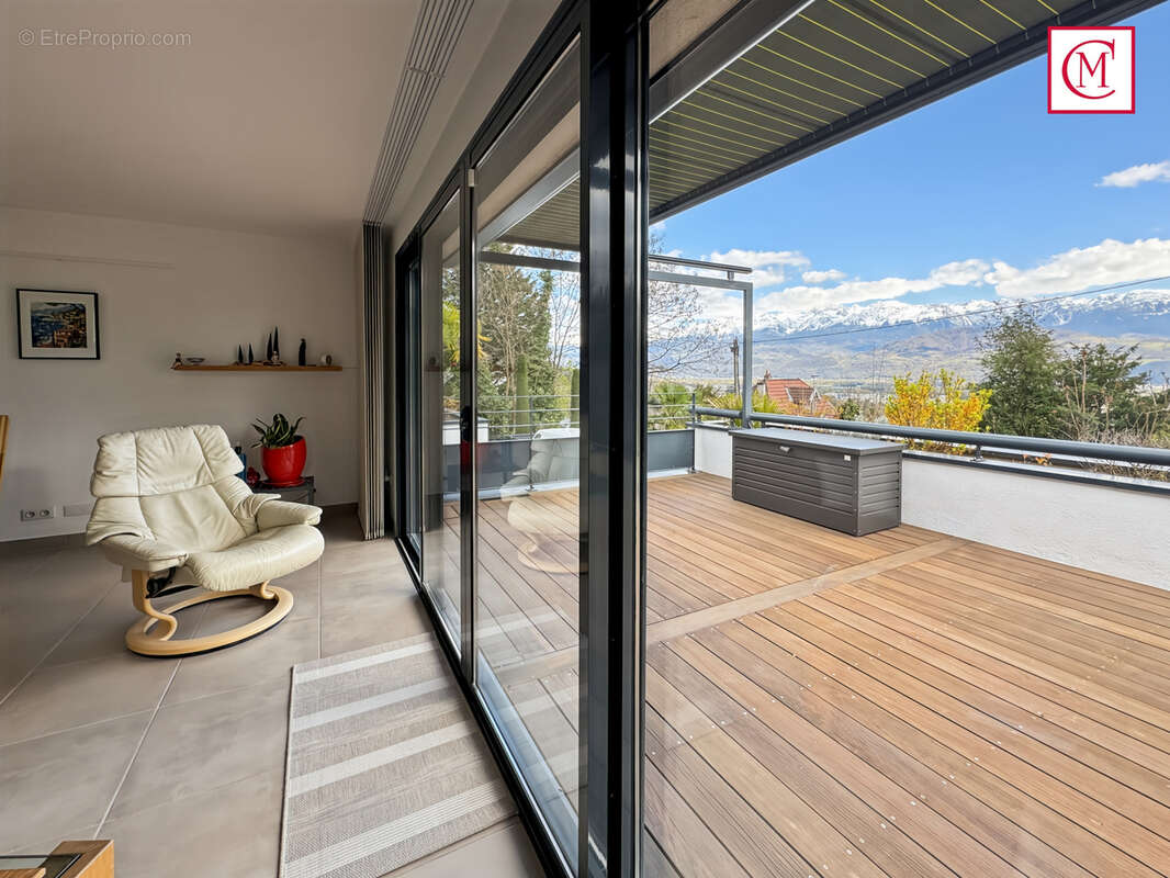 Appartement à LA TRONCHE