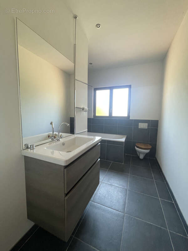 Maison contemporaine de plain-pied construite en 2015    tres économe en énergie   belle vue sur les Pyrénées - photo 16