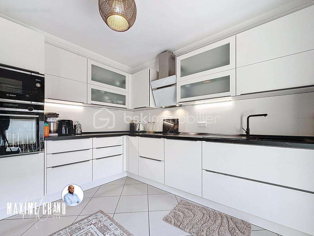 À Vendre : Belle Maison de 155 m² à Gignac, au Calme et Proche du Centre - photo 5