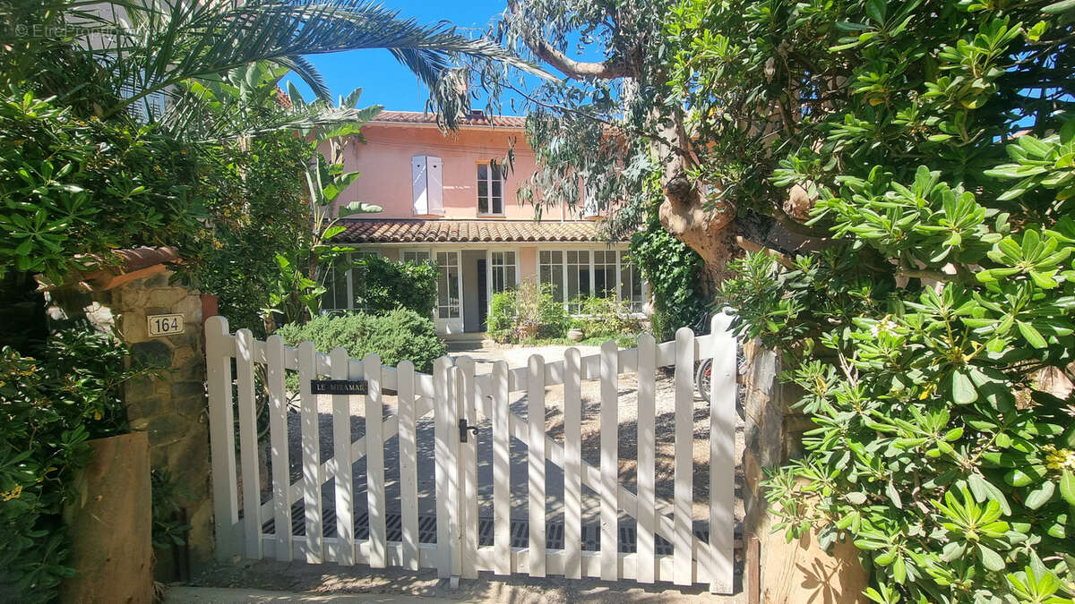 Appartement à HYERES